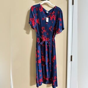 NWT Wrap maternity dress